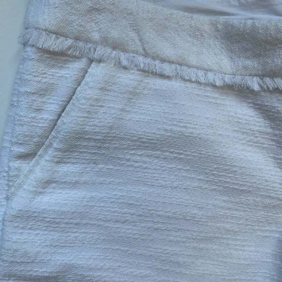 🎉HOST PICK🎉 Lilly Pulitzer white cotton/tweed/fringe shorts - Picture 5 of 14